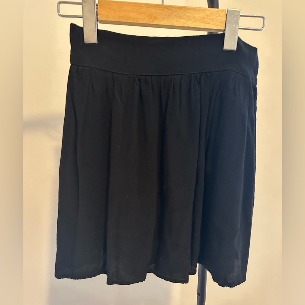 Black Skirt w/ Pockets